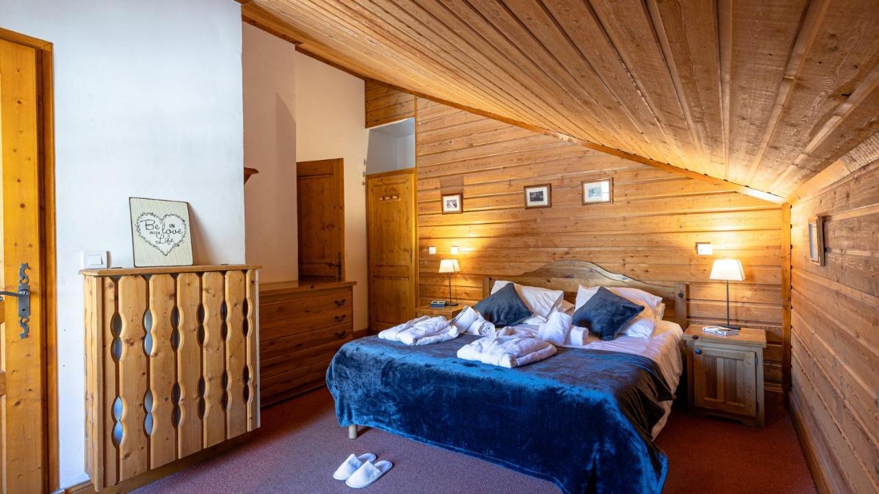 Madame Vacances Les Chalets De L'Altiport Alpe d'Huez Exterior photo