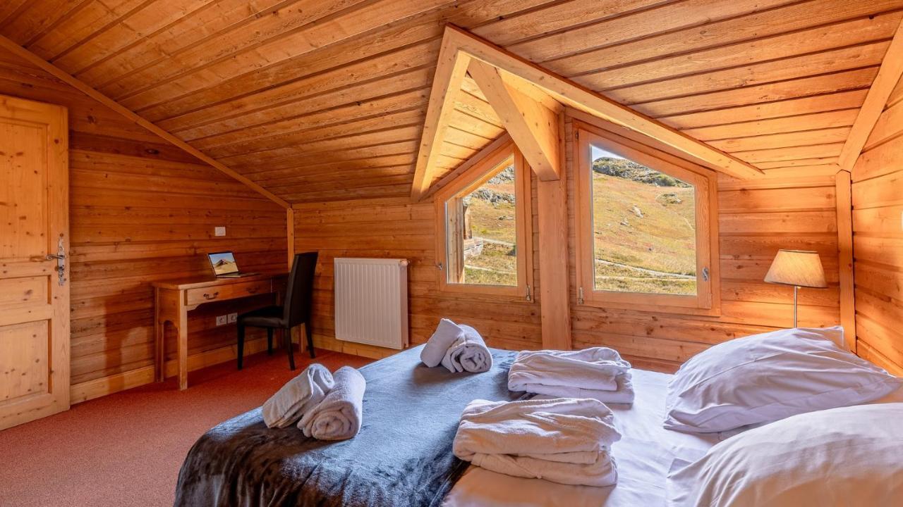 Madame Vacances Les Chalets De L'Altiport Alpe d'Huez Exterior photo