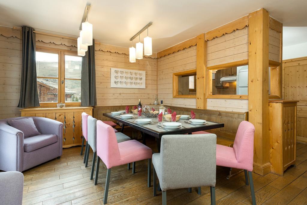 Madame Vacances Les Chalets De L'Altiport Alpe d'Huez Exterior photo