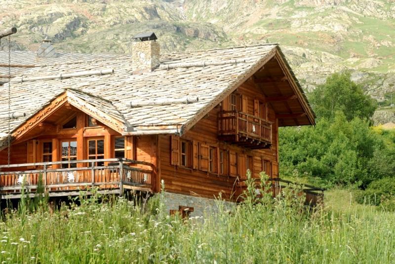 Madame Vacances Les Chalets De L'Altiport Alpe d'Huez Exterior photo