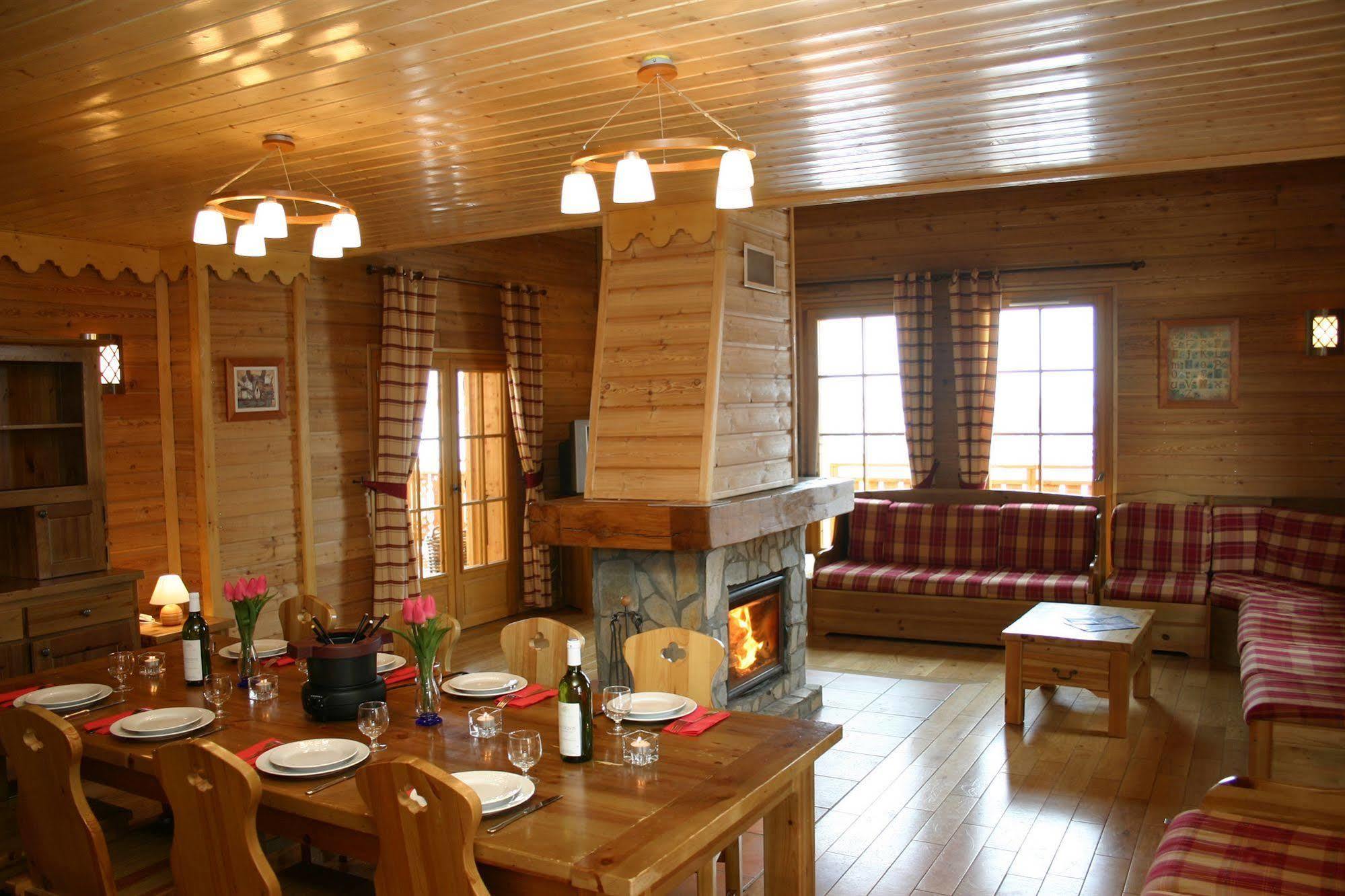 Madame Vacances Les Chalets De L'Altiport Alpe d'Huez Exterior photo
